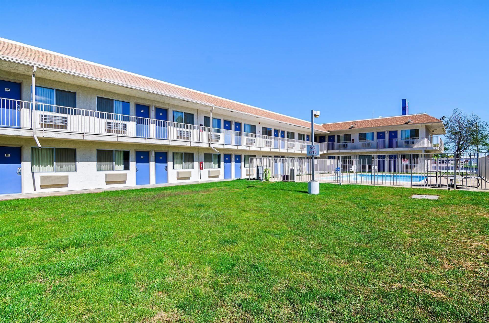 Motel 6-Mitchell, Sd Εξωτερικό φωτογραφία