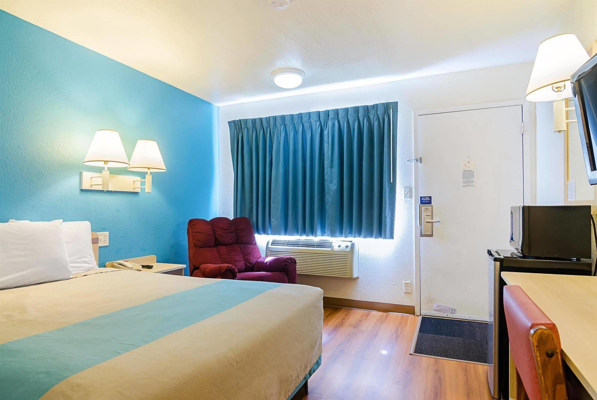 Motel 6-Mitchell, Sd Εξωτερικό φωτογραφία