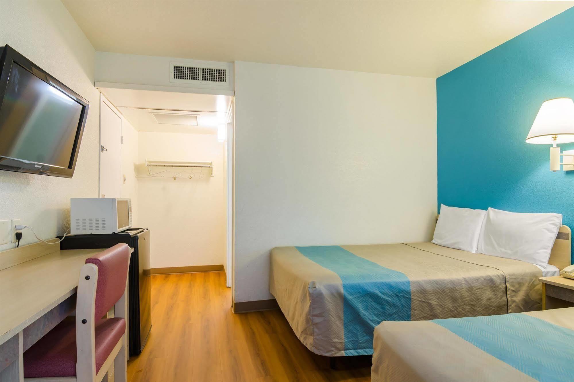 Motel 6-Mitchell, Sd Εξωτερικό φωτογραφία